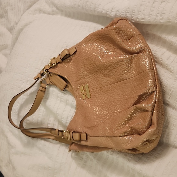 Gold Coach shoulder bag - Picture 6 of 7